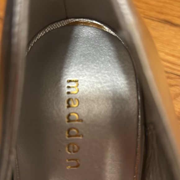 3 for 30 👡Madden girl silver heels - Picture 5 of 7